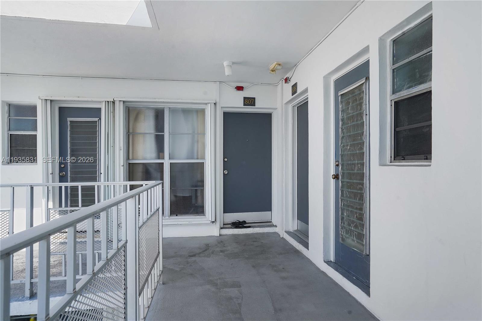 1340 Lincoln Road, Unit 807 Miami Beach, FL 33139 - Photo 5 of 25