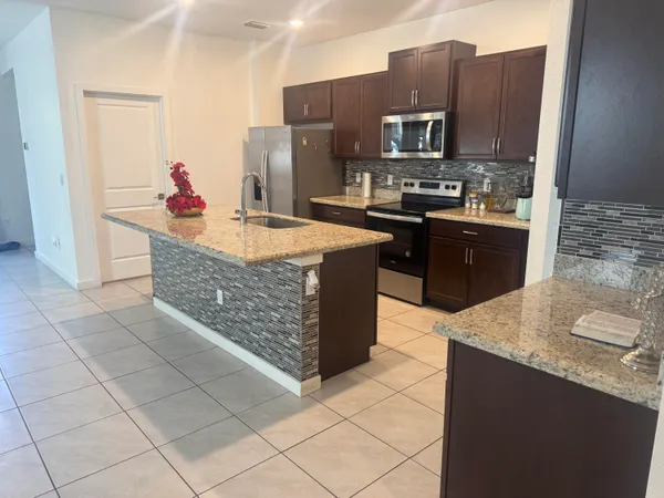 $3,500 | 2468 Timber Forest Drive, West Palm Beach, FL 33415