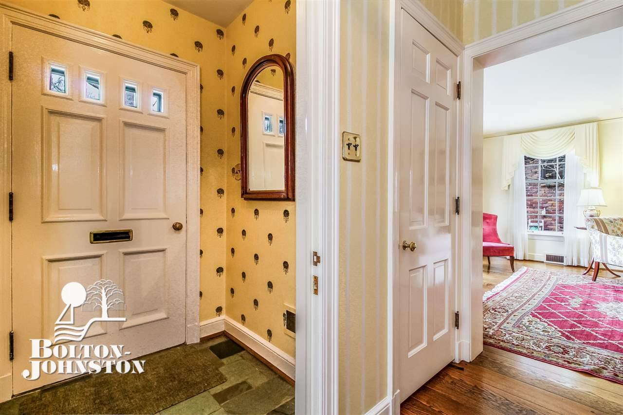 103 Moran Road Grosse Pointe, MI 48236 - Photo 6 of 50 Foyer