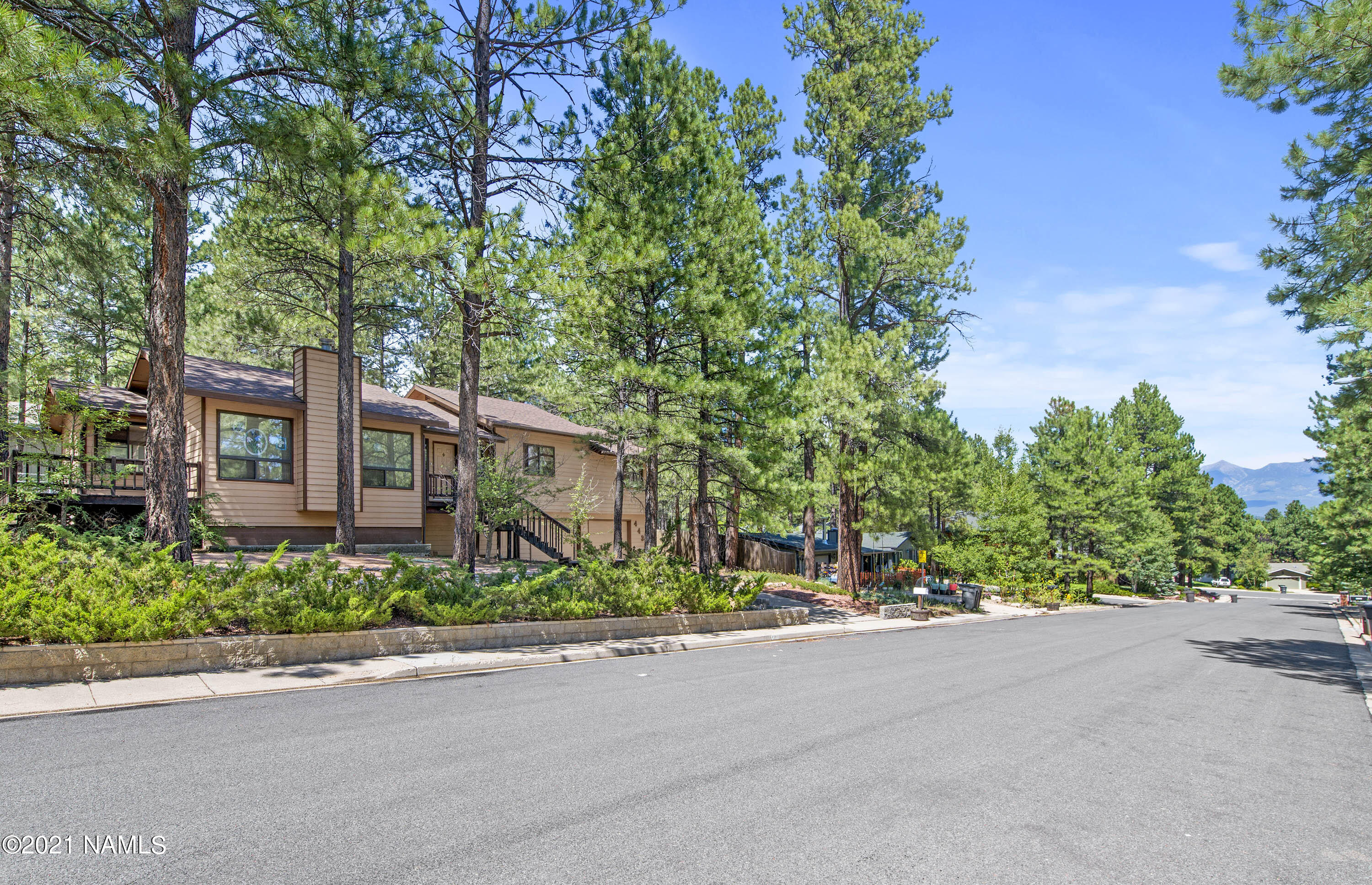 4439 Kathy Road Flagstaff, AZ 86005 - Photo 3 of 33 DSC_7662