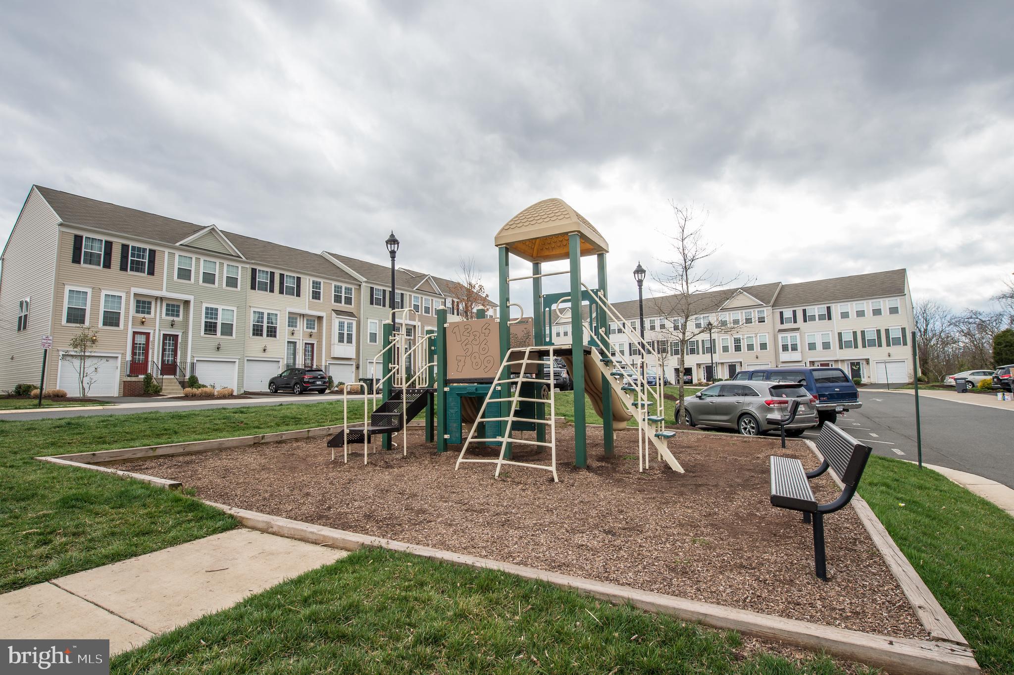 8340 Scotland Loop Manassas, VA 20109 - Photo 21 of 24 Playground