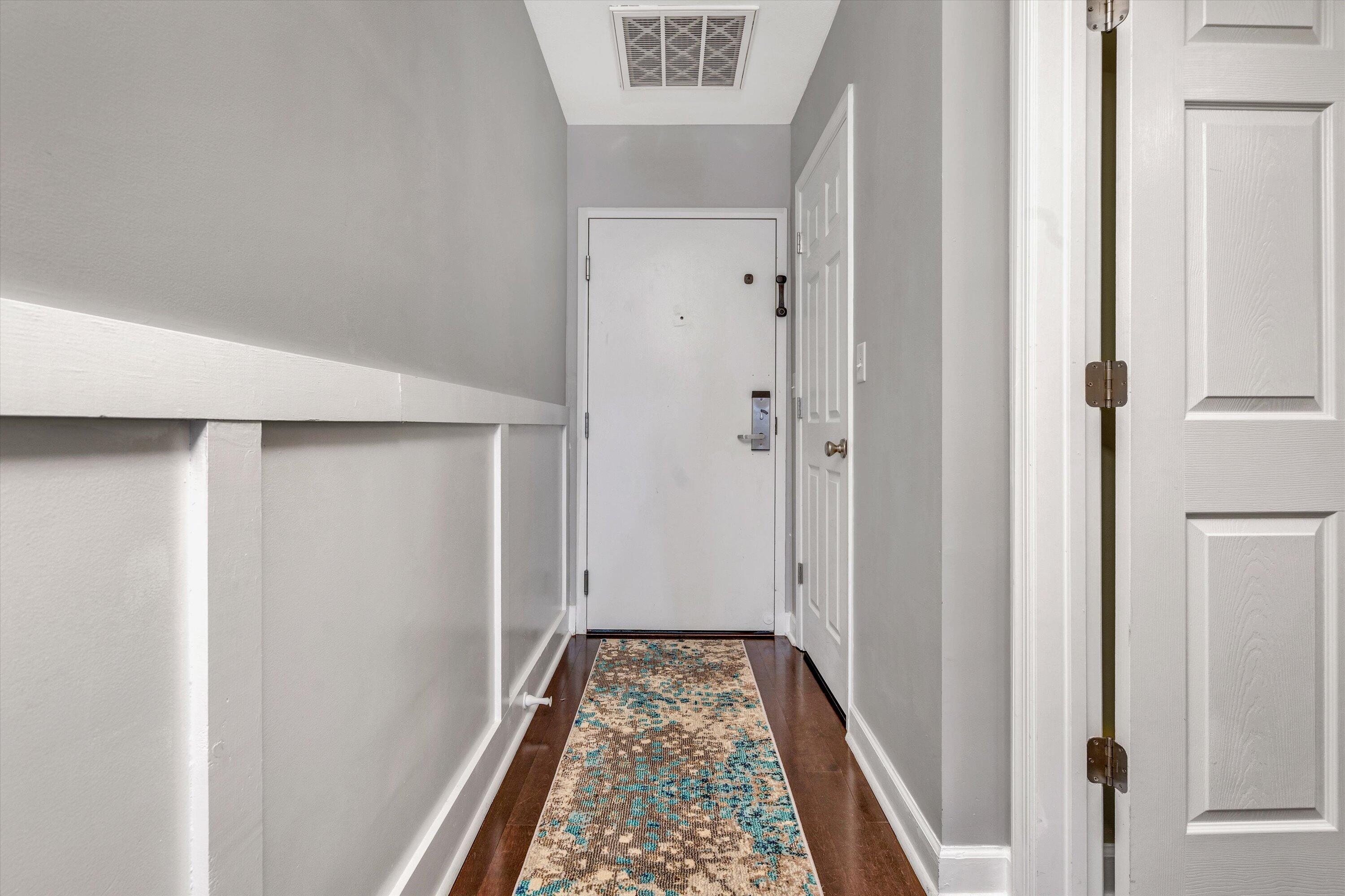 1273 Graves Harbor Trail, Unit 304 Huddleston, VA 24104 - Photo 5 of 39 05-031120220001