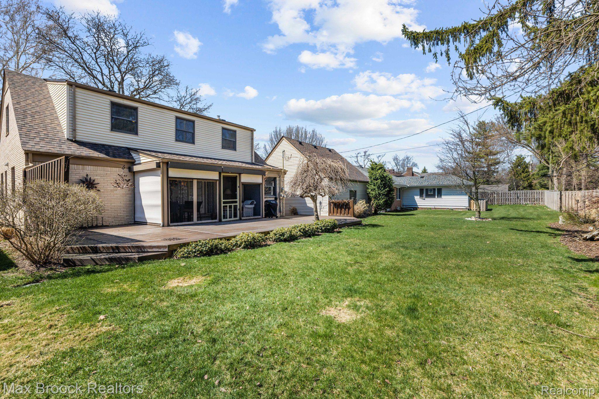 111 Maplefield Road Pleasant Ridge, MI 48069 - Photo 41 of 48 Backyard