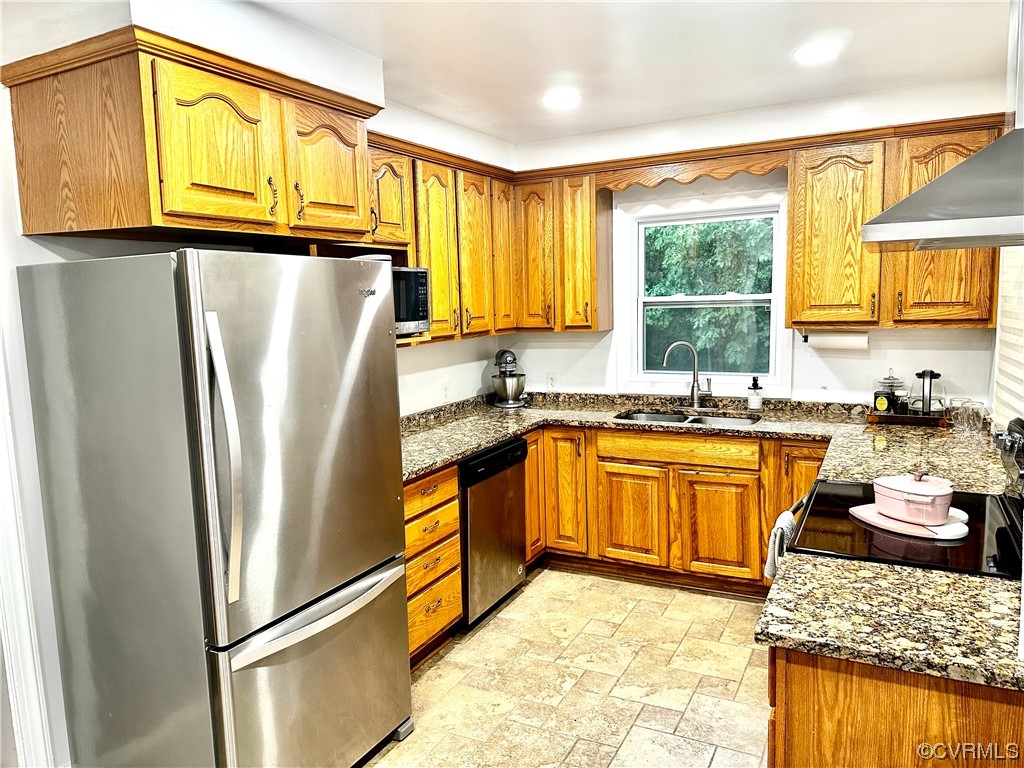 18339 Sharon Road Triangle, VA 22172 - Photo 8 of 25 Gallery Image 8