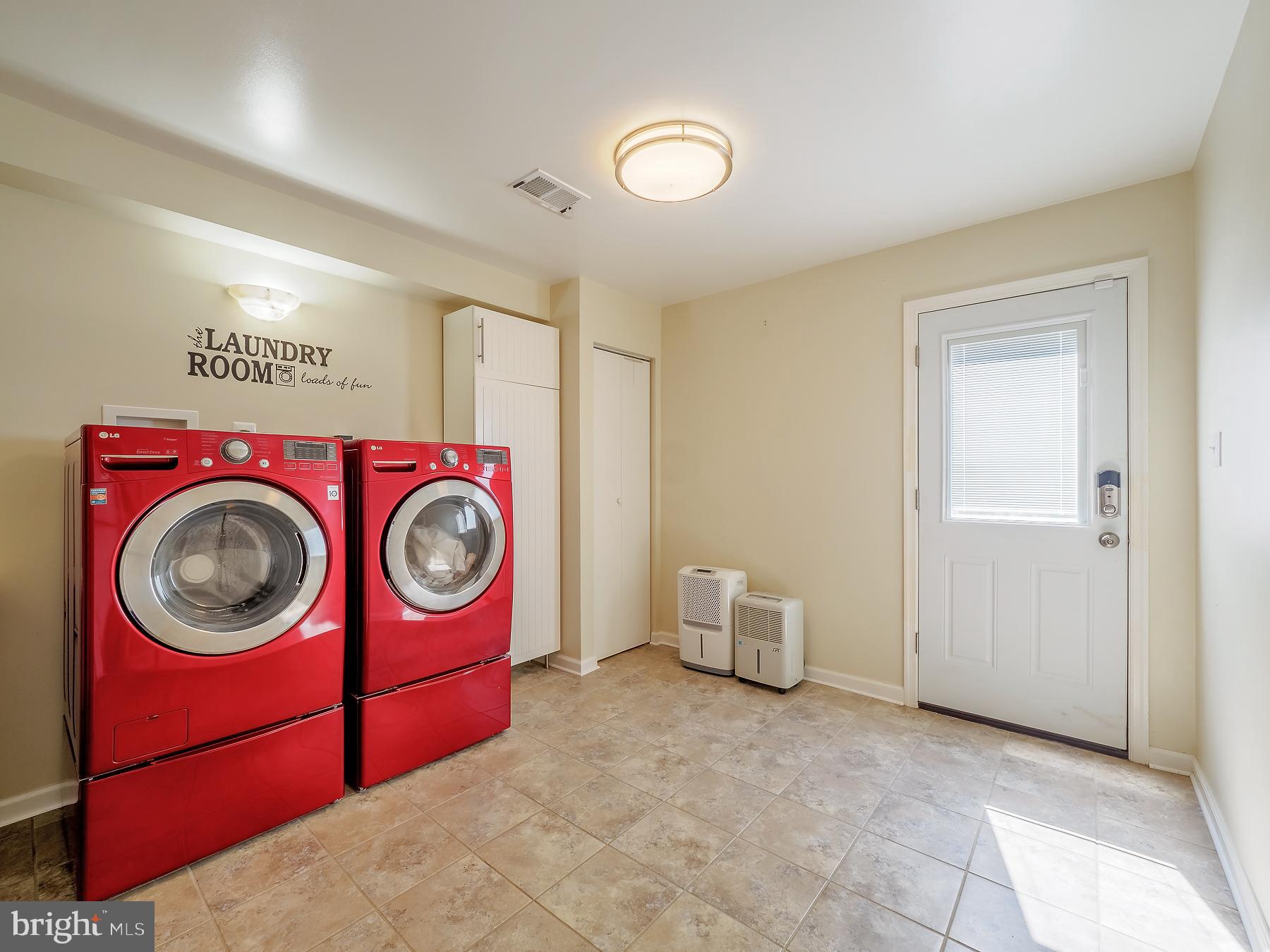 119 Lakeside Drive Greenbelt, MD 20770 - Photo 30 of 44