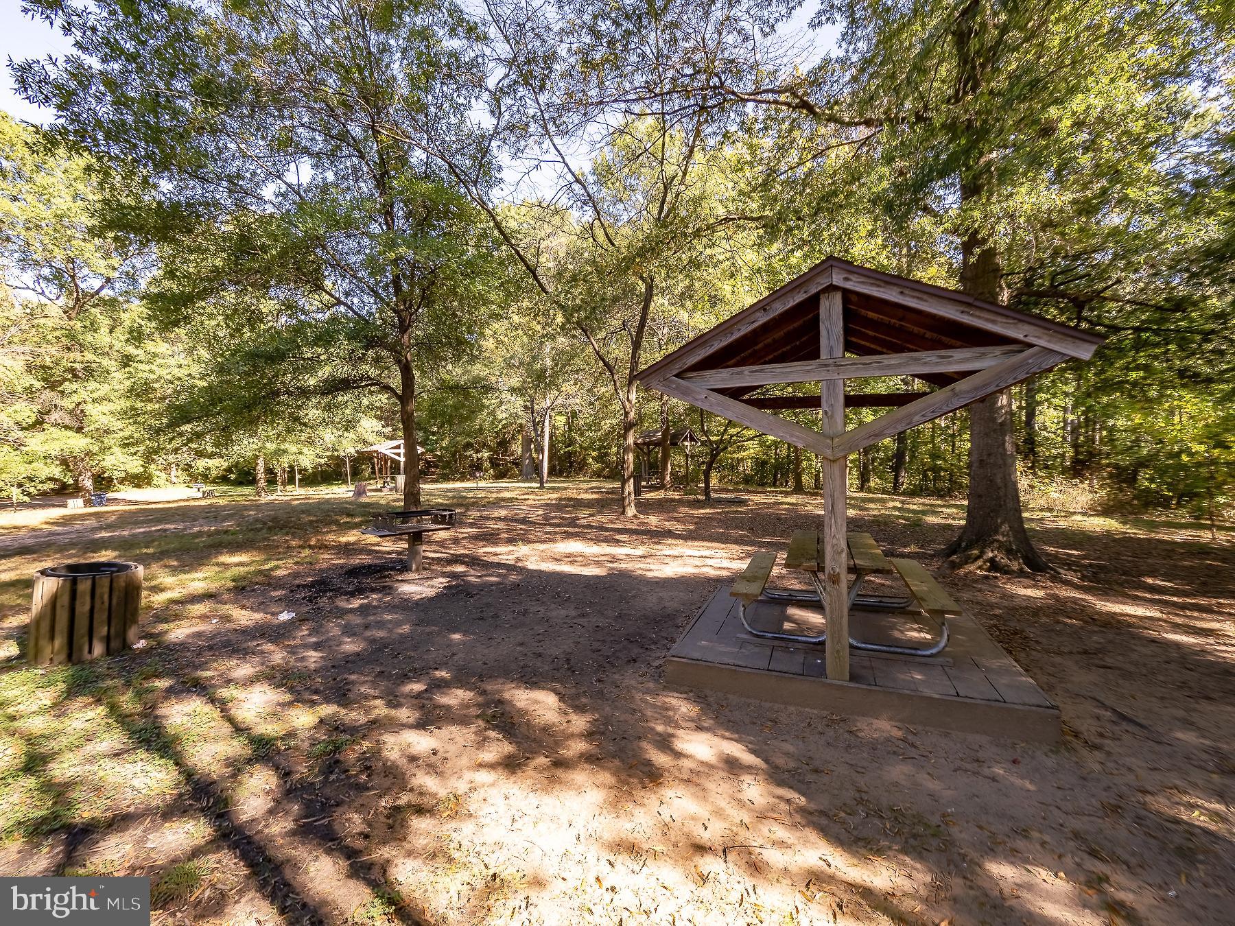 119 Lakeside Drive Greenbelt, MD 20770 - Photo 40 of 44