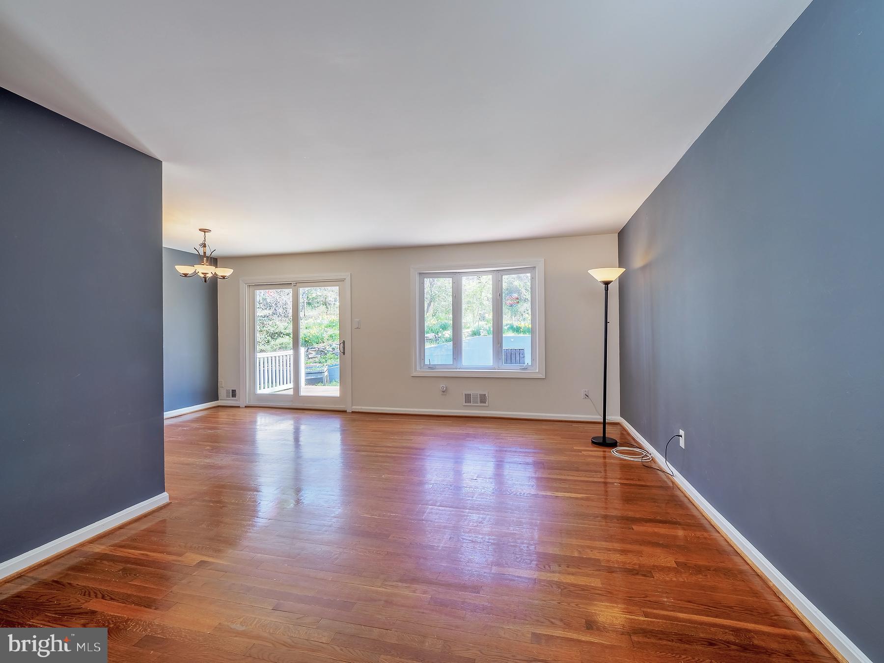 119 Lakeside Drive Greenbelt, MD 20770 - Photo 6 of 44