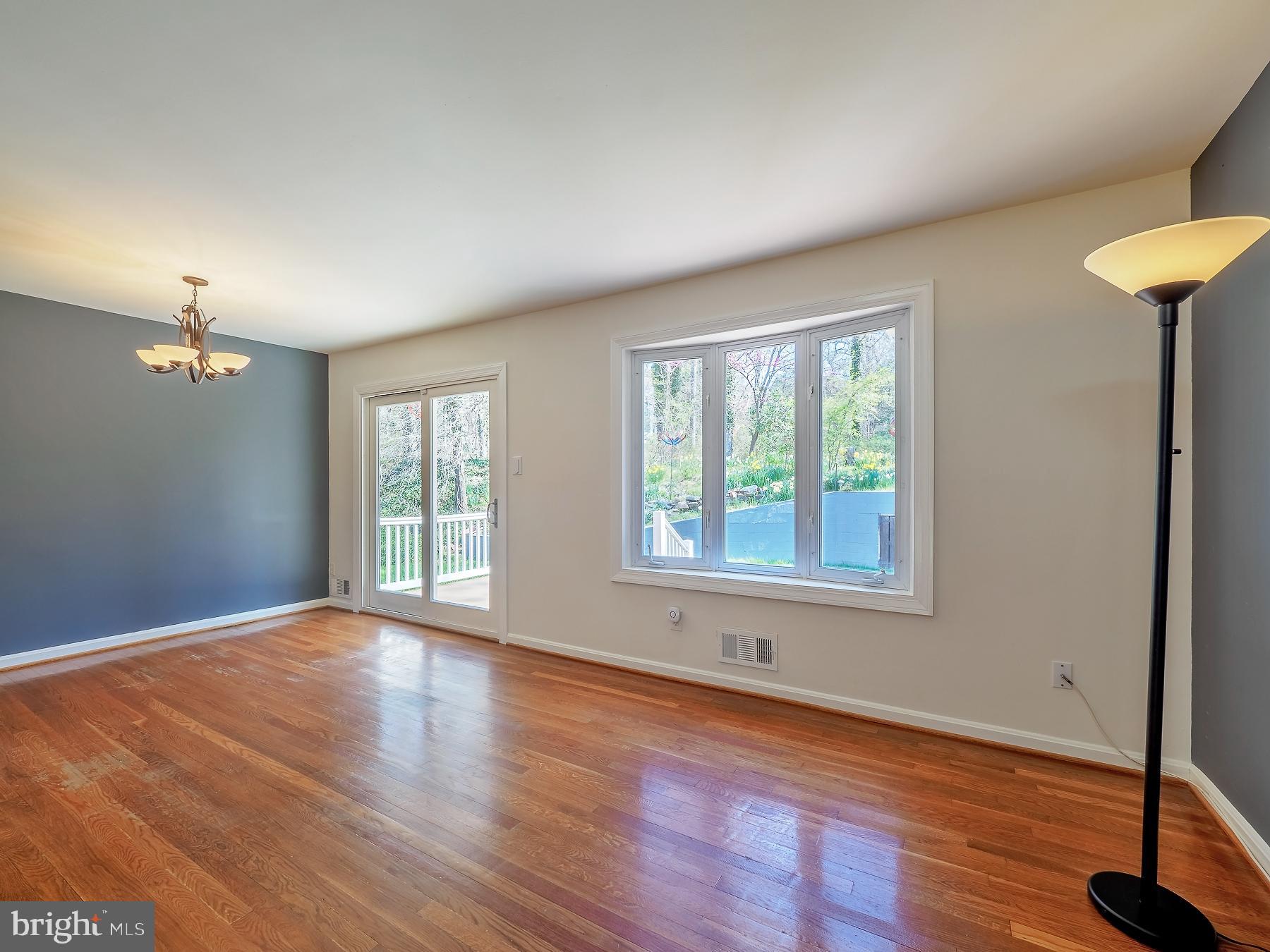 119 Lakeside Drive Greenbelt, MD 20770 - Photo 8 of 44