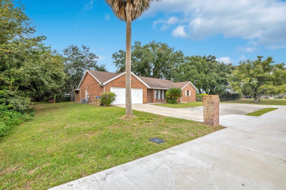 510 Simpson Road Kissimmee, FL 34744 - Photo 4 of 36