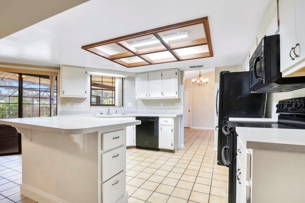 510 Simpson Road Kissimmee, FL 34744 - Photo 9 of 36