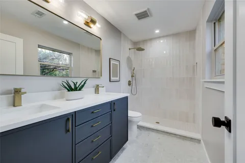$1,499,900 | 2504 Deerfoot Trail, Austin, TX 78704