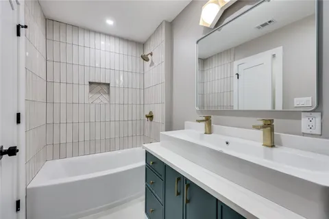 $1,499,900 | 2504 Deerfoot Trail, Austin, TX 78704