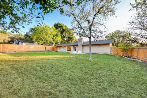 $1,499,900 | 2504 Deerfoot Trail, Austin, TX 78704