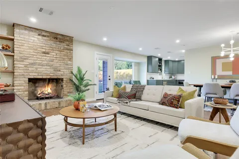$1,499,900 | 2504 Deerfoot Trail, Austin, TX 78704