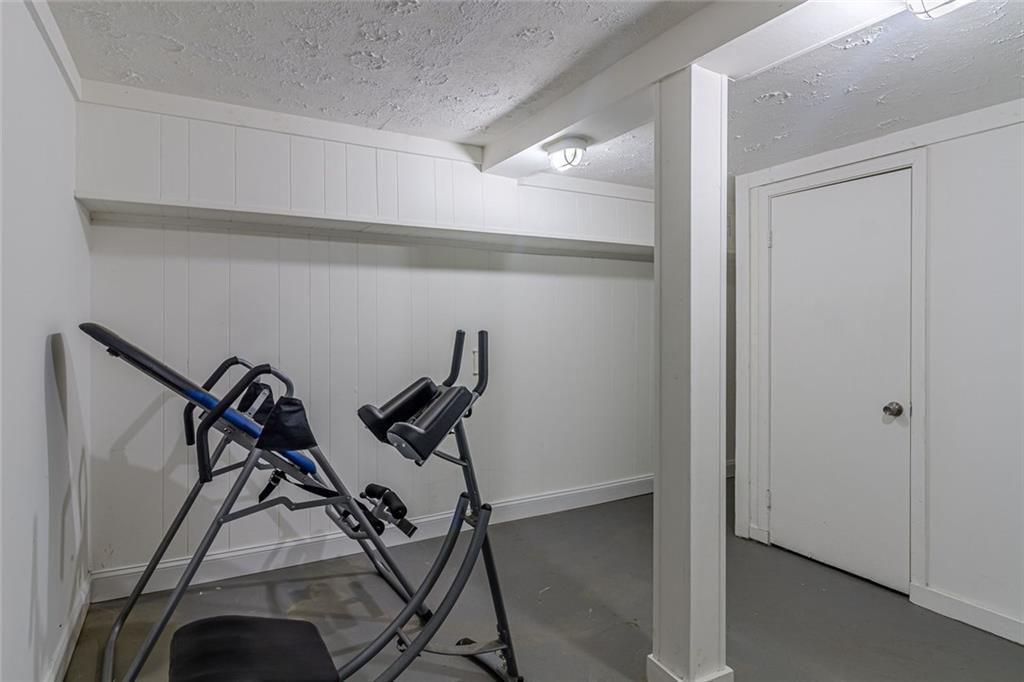 1527 Bennett Road Grayson, GA 30017 - Photo 25 of 34