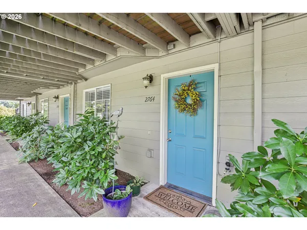 $335,000 | 2764 East McLoughlin Boulevard, Vancouver, WA 98661