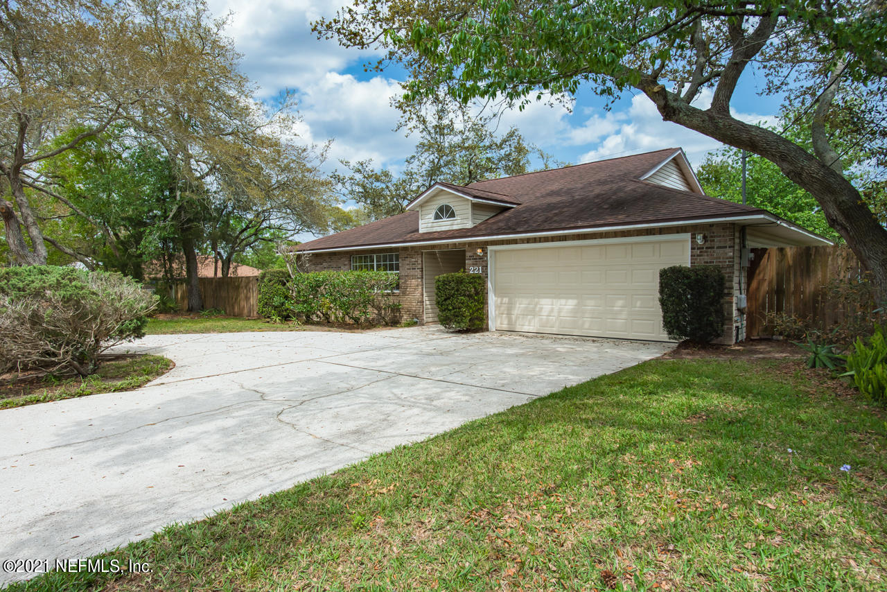 221 Cornell Road St. Augustine, FL 32086 - Photo 3 of 35 221 Cornell Street ONLINE LOW RES-3
