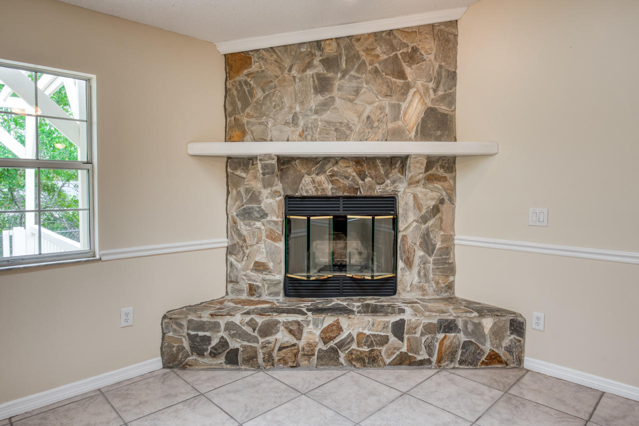 221 Cornell Road St. Augustine, FL 32086 - Photo 8 of 35 221 Cornell Street ONLINE LOW RES-8