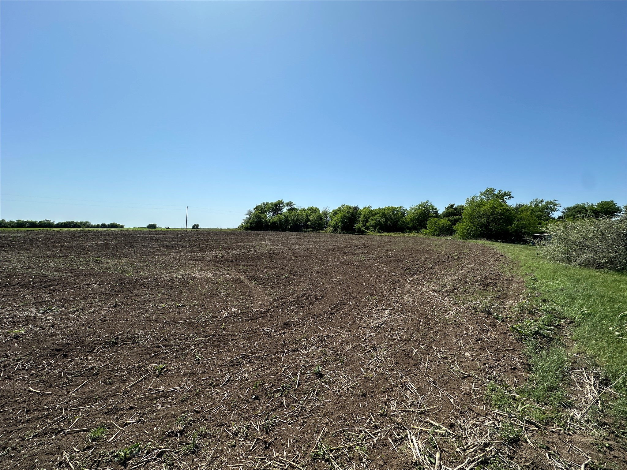 8500 North Fork Road Bartlett, TX 76511 - Photo 17 of 25 a view of a field with trees in background