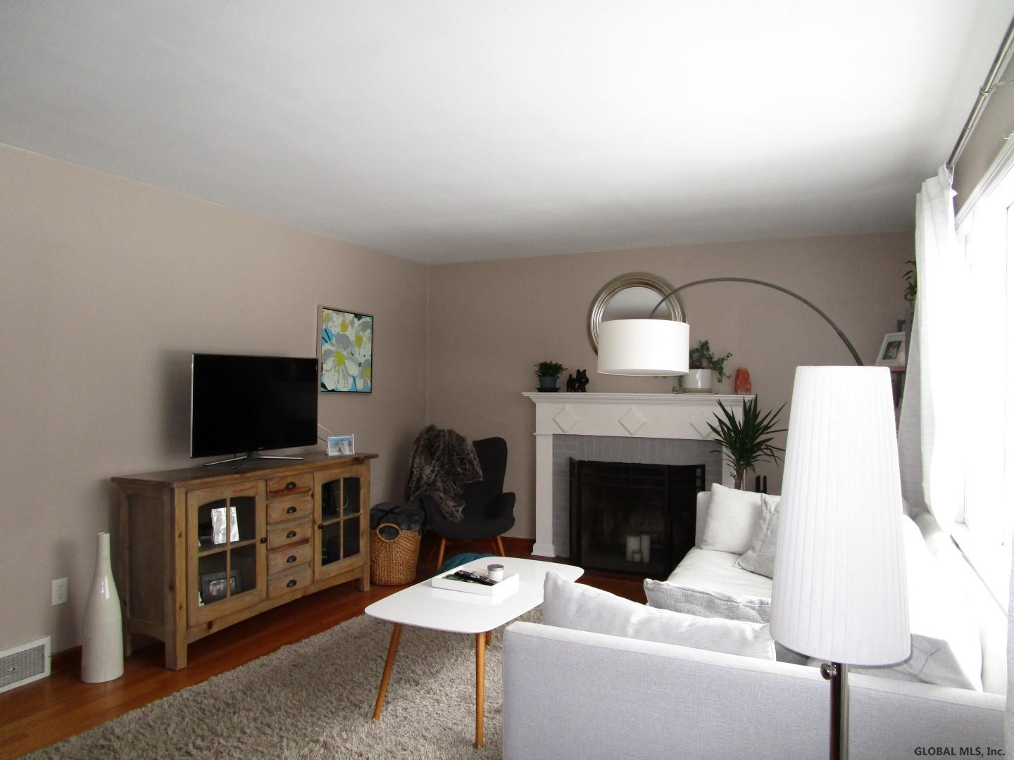 50 Charlton Road Ballston Spa, NY 12020 - Photo 4 of 17 Photo 4