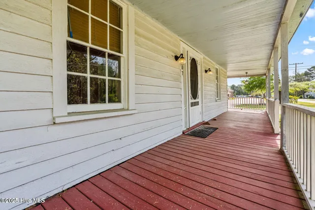 $179,900 | 107 Church Street East, Elm City, NC 27822