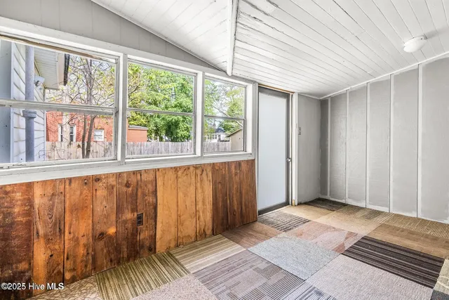 $179,900 | 107 Church Street East, Elm City, NC 27822