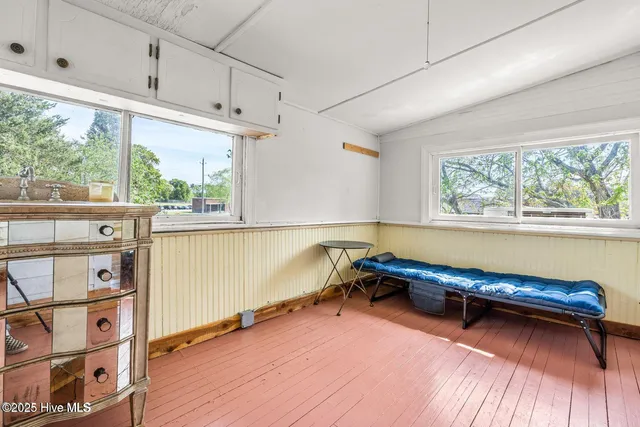 $179,900 | 107 Church Street East, Elm City, NC 27822