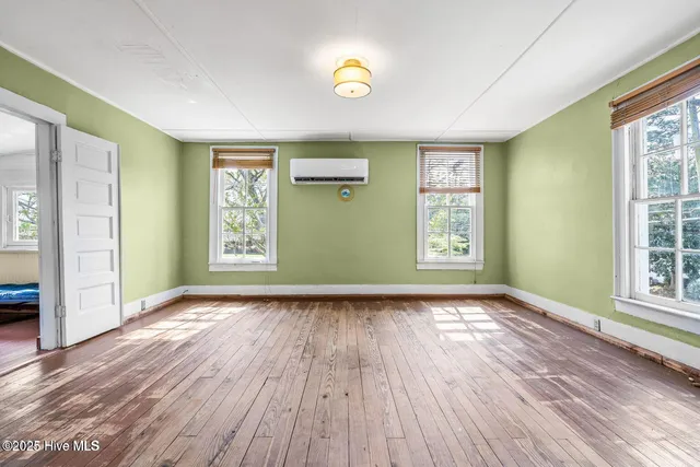 $179,900 | 107 Church Street East, Elm City, NC 27822