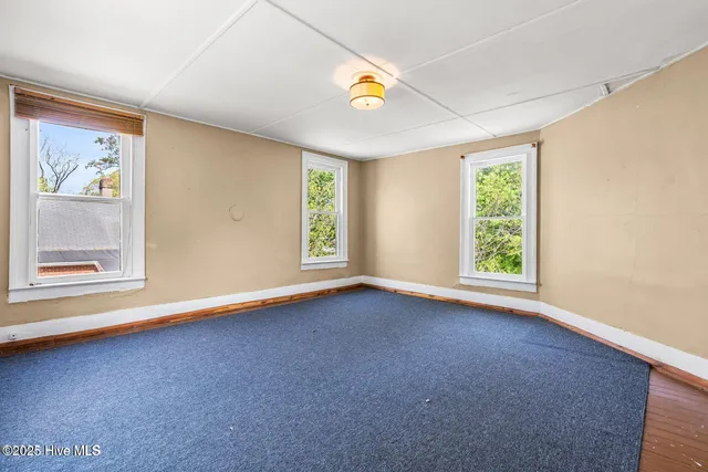 $179,900 | 107 Church Street East, Elm City, NC 27822