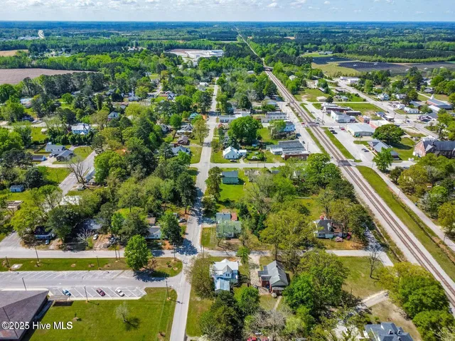 $179,900 | 107 Church Street East, Elm City, NC 27822