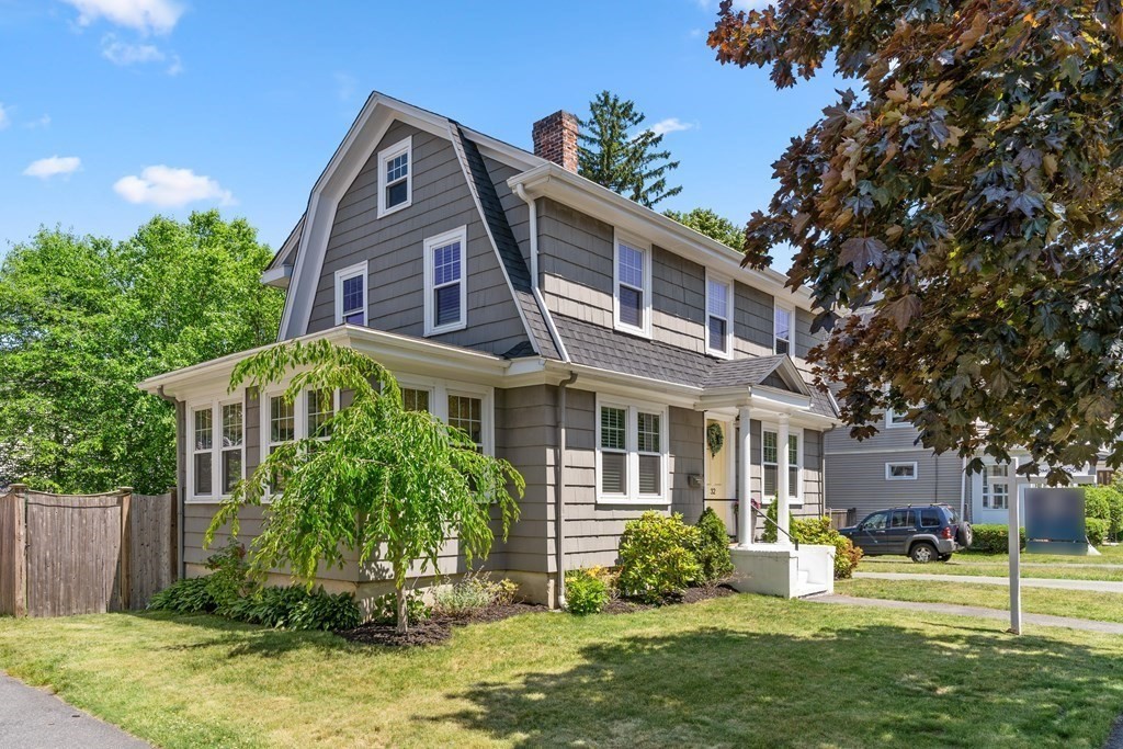 32 Huntington Road Milton, MA 02186 - Photo 2 of 37