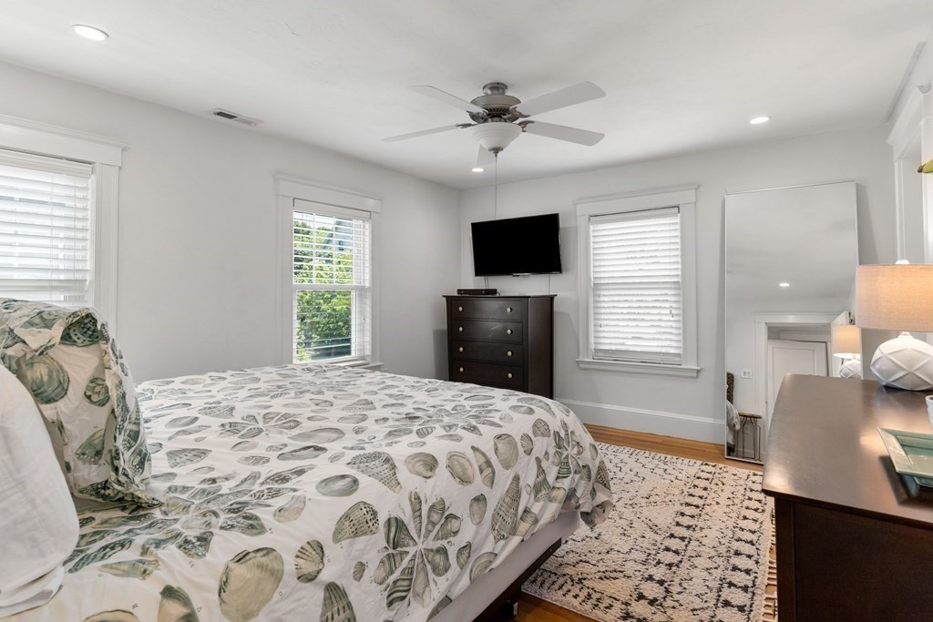 32 Huntington Road Milton, MA 02186 - Photo 22 of 37