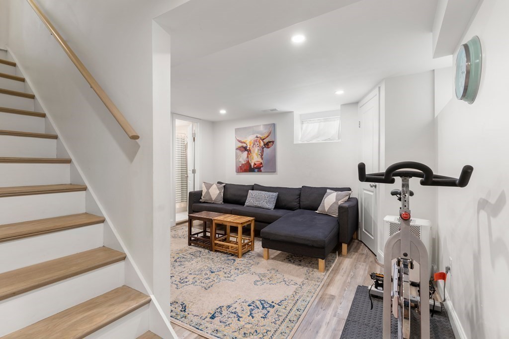 32 Huntington Road Milton, MA 02186 - Photo 25 of 37