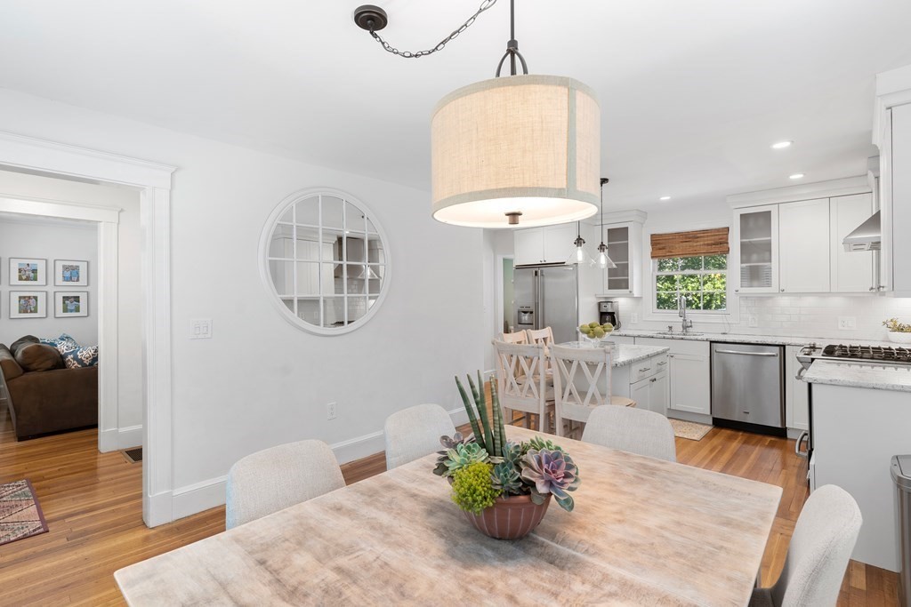 32 Huntington Road Milton, MA 02186 - Photo 6 of 37