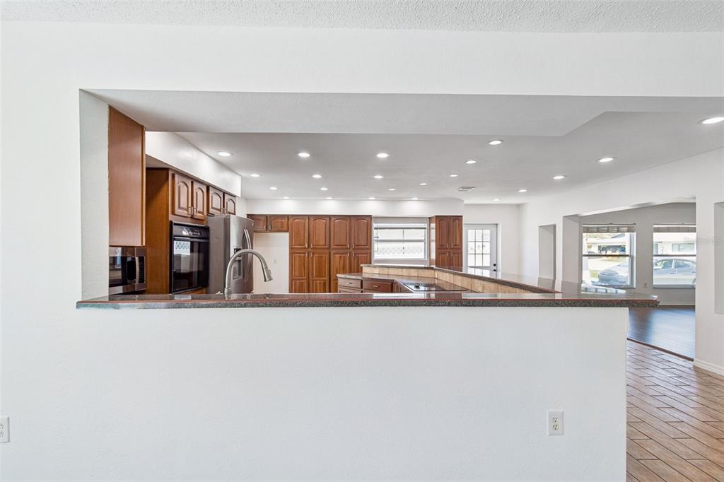 2959 Maple Court Dunedin, FL 34698 - Photo 29 of 63