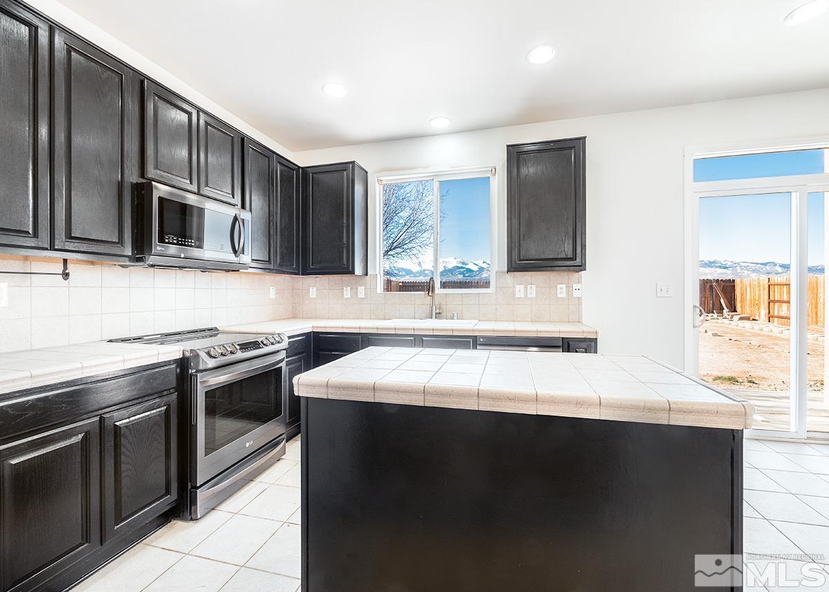 2215 Big Trail Circle Reno, NV 89521 - Photo 6 of 24 Photo 6