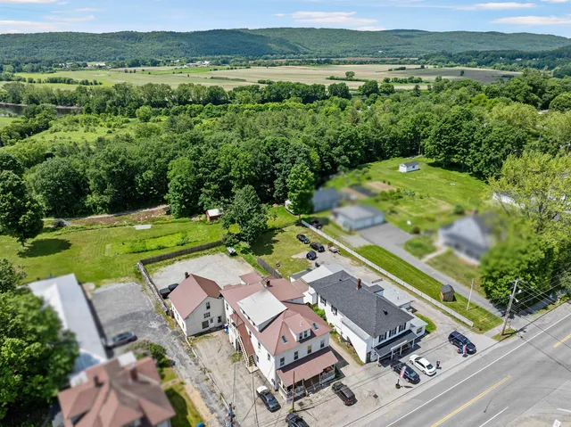 $1,530,000 | 2733 Dartmouth College Highway, Haverhill, NH 03774