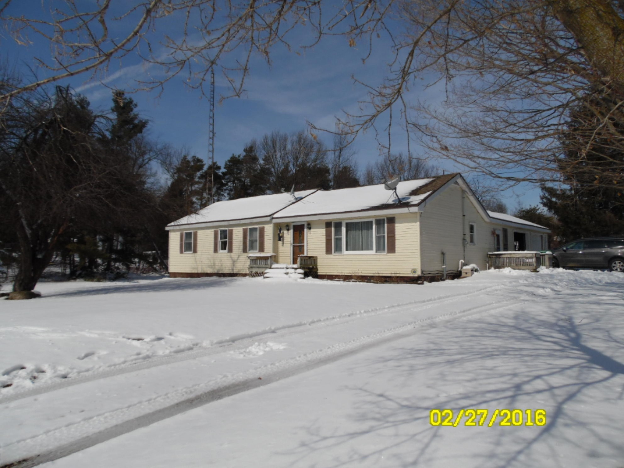 25098 Zabel Road Sturgis, MI 49091 - Photo 1 of 16 SAM_1613