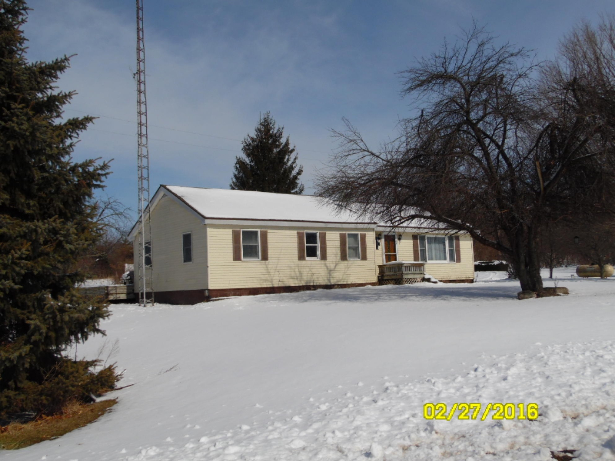 25098 Zabel Road Sturgis, MI 49091 - Photo 2 of 16 SAM_1615