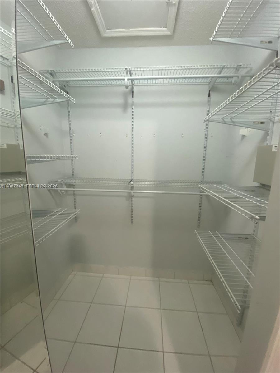 6256 Southwest 139th Avenue Miami, FL 33183 - Photo 24 of 30 Primary Closet