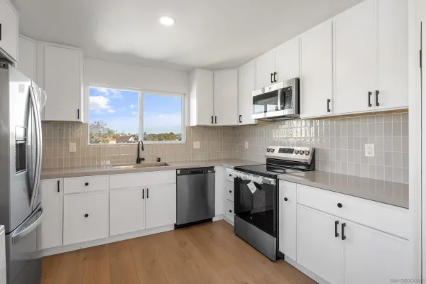 $2,550 | 3730 Acacia Street, San Diego, CA 92113