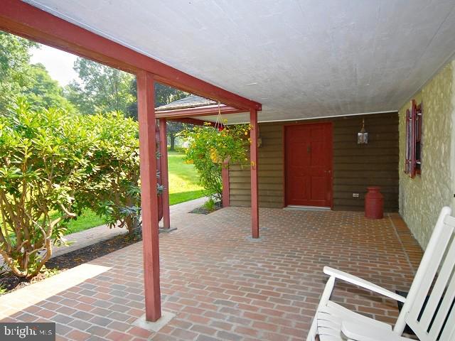 1276 Sheaffer Road Elizabethtown, PA 17022 - Photo 2 of 33