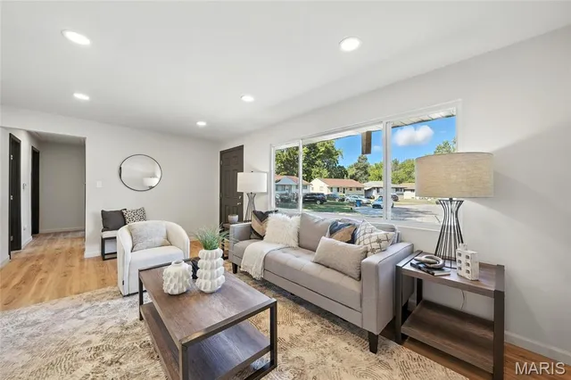 $165,900 | 4254 Stambaugh Court, St. Louis, MO 63134