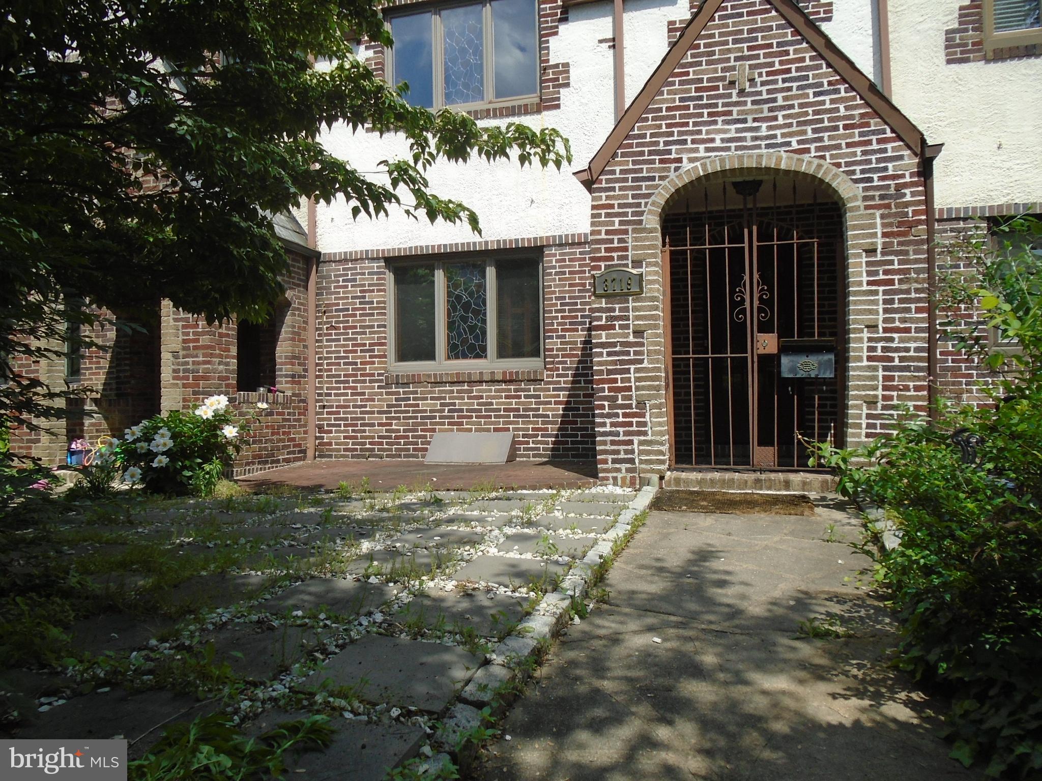 3719 Rexmere Road Baltimore, MD 21218 - Photo 1 of 26 FRONT