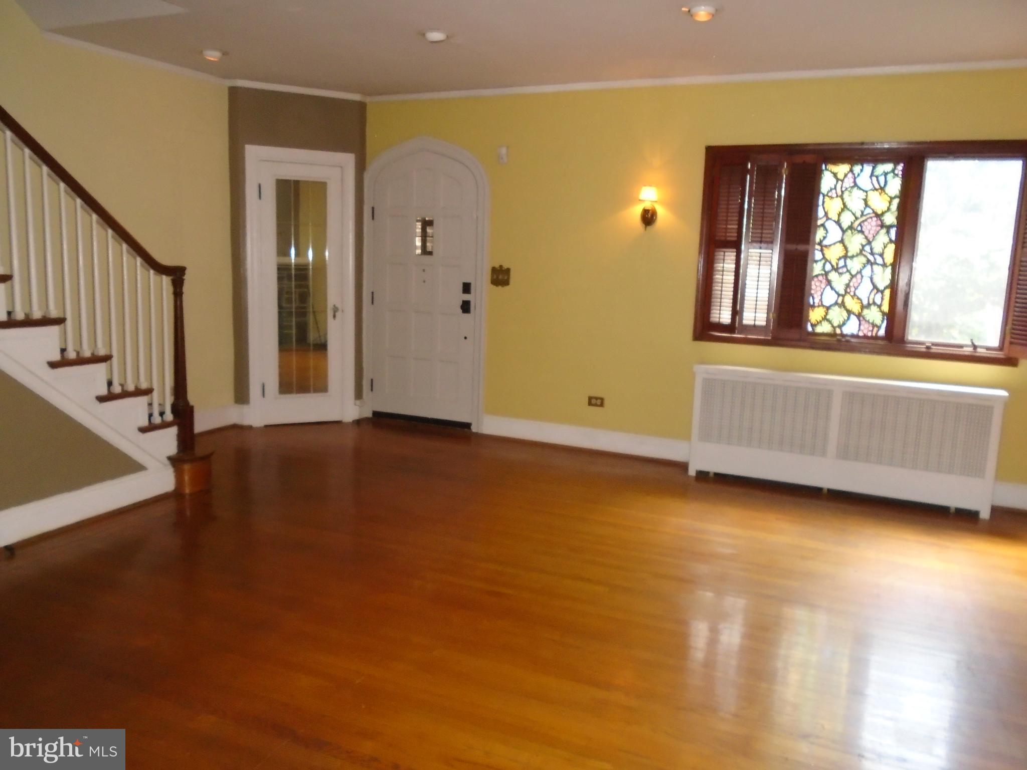 3719 Rexmere Road Baltimore, MD 21218 - Photo 3 of 26 LIVING ROOM
