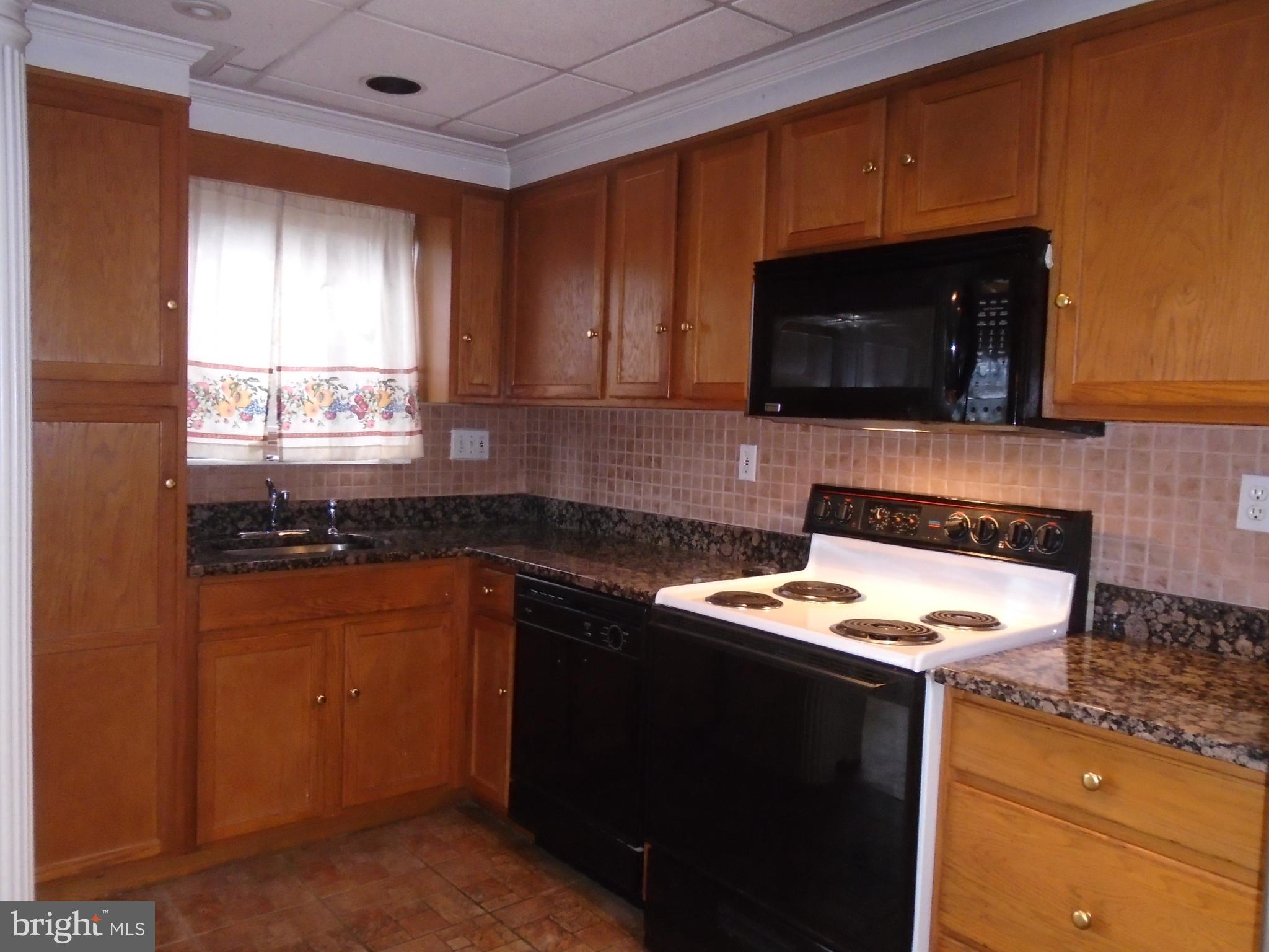 3719 Rexmere Road Baltimore, MD 21218 - Photo 8 of 26 KITCHEN