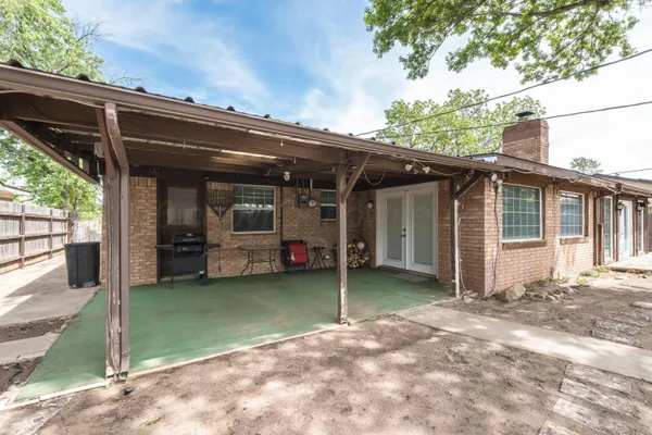 $229,000 | 1204 Northeast 4th Street, Dumas, TX 79029