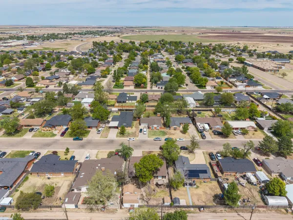 $229,000 | 1204 Northeast 4th Street, Dumas, TX 79029