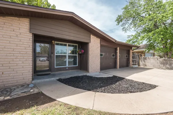 $229,000 | 1204 Northeast 4th Street, Dumas, TX 79029