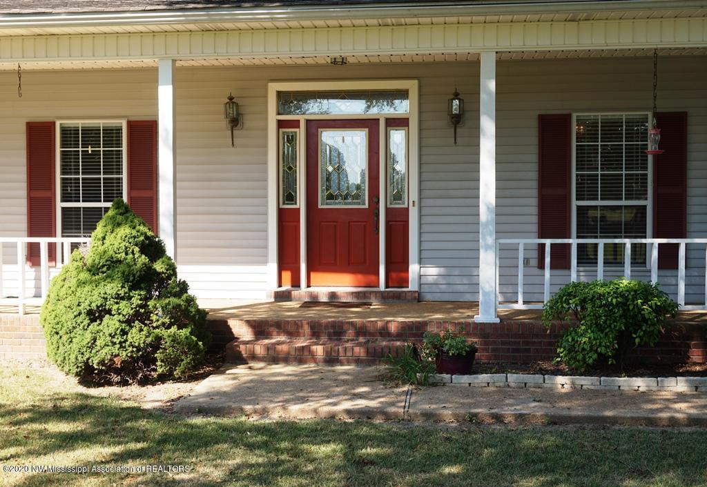 285 J J Ranch Road Senatobia, MS 38668 - Photo 3 of 75 DSC03489
